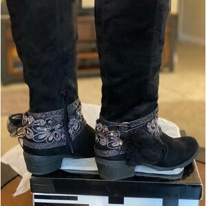 Midnight Dream Boots